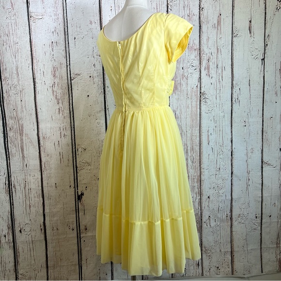 Vintage Pale Yellow Fit & Flare Spring Cocktail Union Made Dress Size 6 EUC - Picture 3 of 14